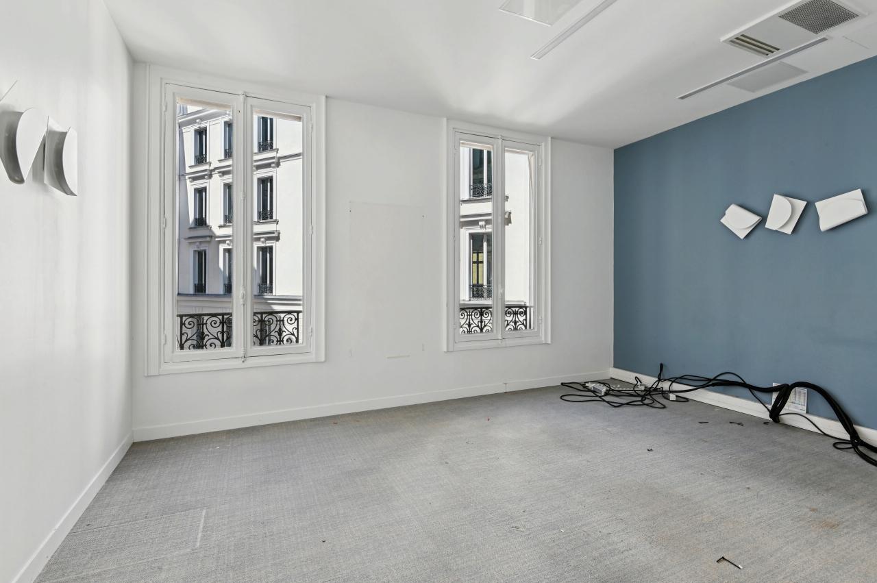 Bureau Paris 759m² Location bureau Paris OLBUR2308357 4